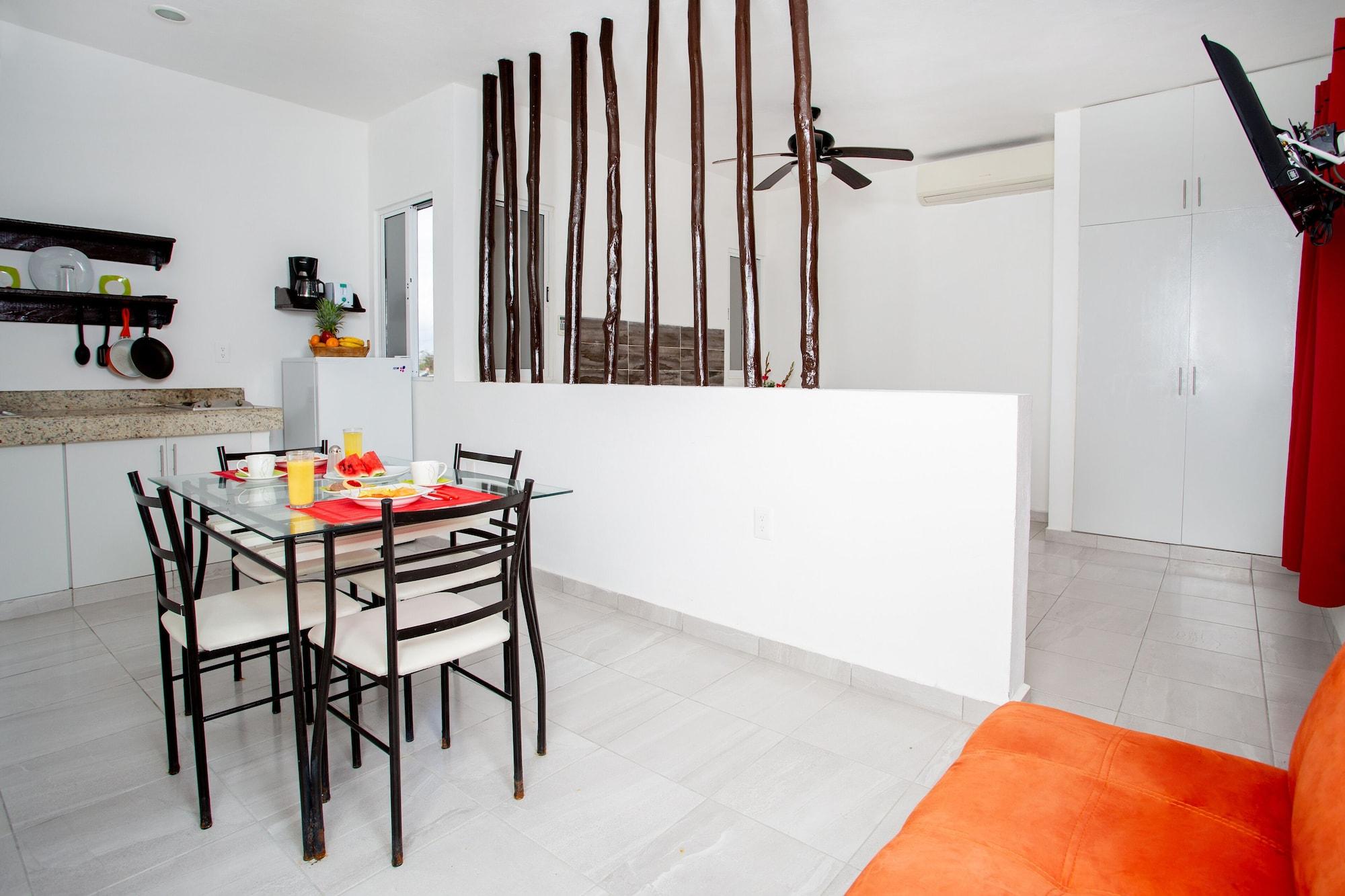 Suite 24 Aparthotel By Xperience Hotels Playa del Carmen Exterior photo